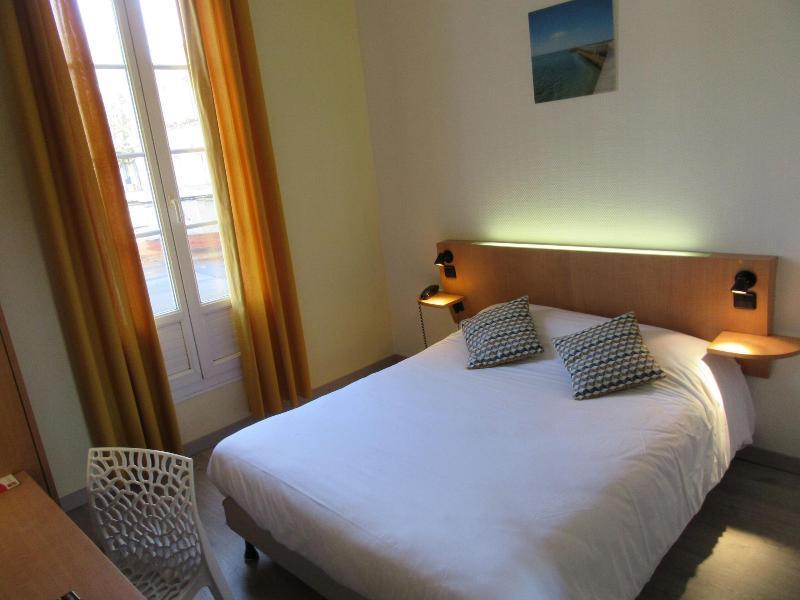 P'tit Dej-hotel 3* Saintes
