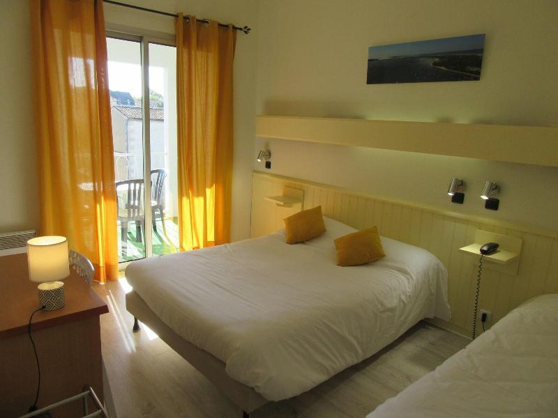P'tit Dej-hotel Hotel 3*